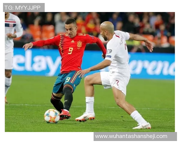 2018年西班牙足球明星回顾与表现分析 重点球员与世界杯赛场亮点