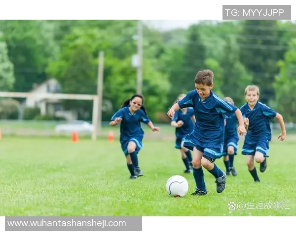 25岁当打之年球星如何在绿茵场书写属于自己的高光足球传奇 25岁当打之年球星如何在绿茵场书写属于自己的高光足球传奇