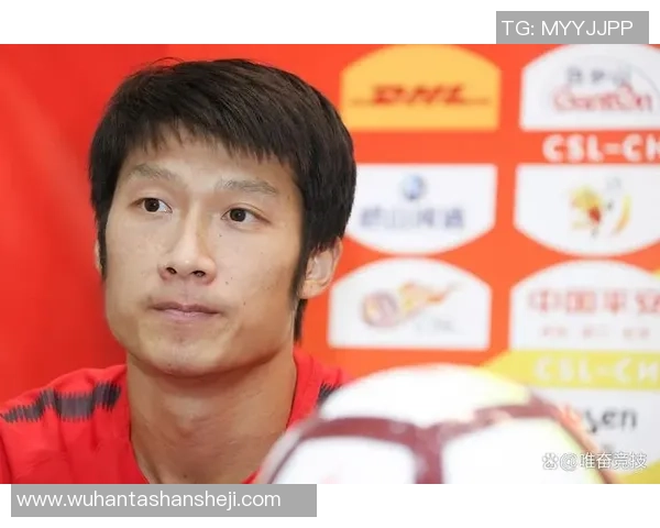 中国足球风格代表人物解析：从技术到精神领袖的全方位展现