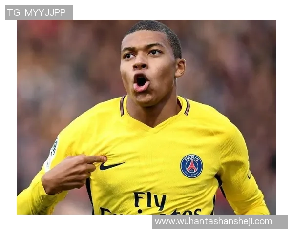 全球20年内百大足球球星盘点:传奇与新星的激烈较量与不朽足迹 全球20年内百大足球球星盘点:传奇与新星的激烈较量与不朽足迹